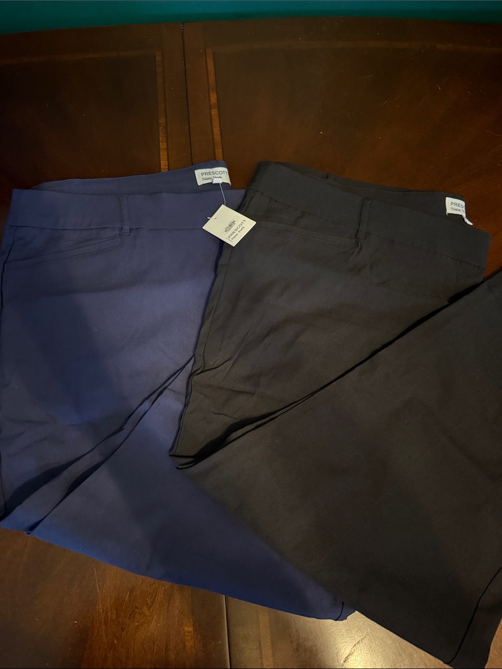 Straight leg Prescott New York pants in Navy and Black